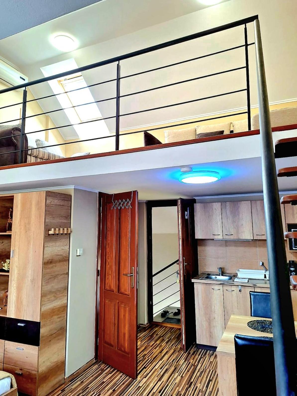 Angyal Apartman גיולה מראה חיצוני תמונה